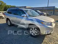 2011 Toyota Highlander фото