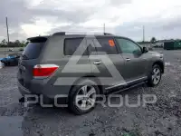 2011 Toyota Highlander photo