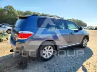 2011 Toyota Highlander photo