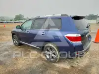 2011 Toyota Highlander фото