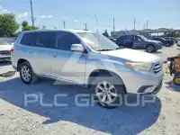 2011 Toyota Highlander фото