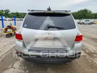 2011 Toyota Highlander photo