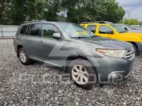 2011 Toyota Highlander фото