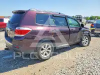 2011 Toyota Highlander photo