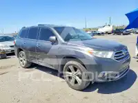 2011 Toyota Highlander фото