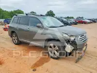2011 Toyota Highlander фото