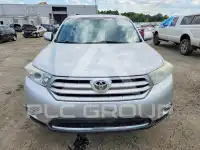 2011 Toyota Highlander photo