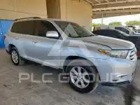 2011 Toyota Highlander photo
