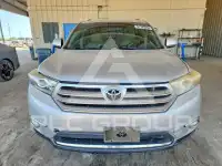 2011 Toyota Highlander photo