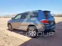 2011 Toyota Highlander photo