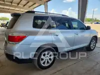 2011 Toyota Highlander photo