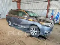 2011 Toyota Highlander photo