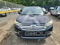 2011 Toyota Highlander фото