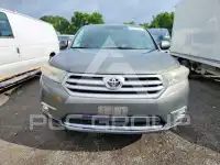 2011 Toyota Highlander photo