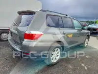 2011 Toyota Highlander photo