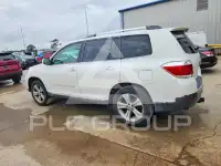 2011 Toyota Highlander фото