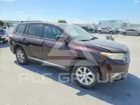 2011 Toyota Highlander фото