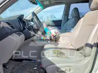 2011 Toyota Highlander фото