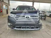 2011 Toyota Highlander photo