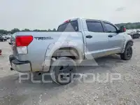 2011 Toyota TUNDRA фото