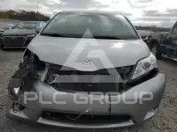 2011 Toyota SIENNA фото