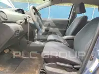 2011 Toyota YARIS фото