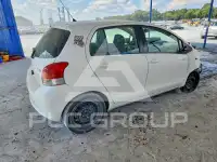 2011 Toyota YARIS photo