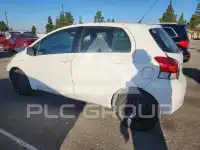2011 Toyota YARIS фото