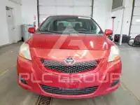 2011 Toyota YARIS фото