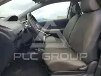 2011 Toyota YARIS фото