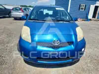 2011 Toyota YARIS фото