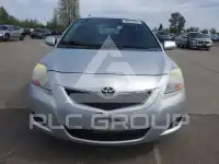 2011 Toyota YARIS фото