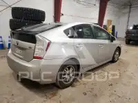 2011 Toyota PRIUS фото