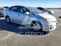 2011 Toyota PRIUS фото