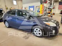 2011 Toyota PRIUS фото