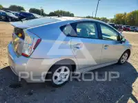2011 Toyota PRIUS фото