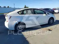 2011 Toyota PRIUS фото