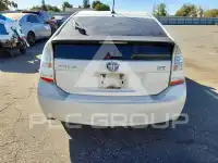 2011 Toyota PRIUS фото
