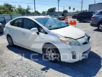 2011 Toyota PRIUS photo