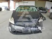 2011 Toyota PRIUS фото