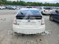 2011 Toyota PRIUS фото