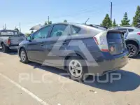 2011 Toyota PRIUS фото