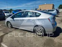 2011 Toyota PRIUS фото