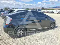 2011 Toyota PRIUS фото