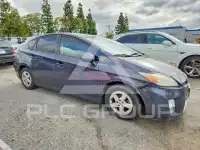 2011 Toyota PRIUS фото