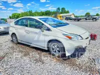 2011 Toyota PRIUS фото