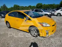 2011 Toyota PRIUS фото