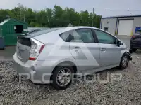 2011 Toyota PRIUS фото