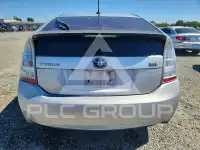 2011 Toyota PRIUS фото