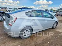 2011 Toyota PRIUS фото
